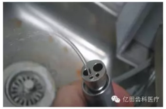 牙科手機(jī)噴水、霧的故障排除方法